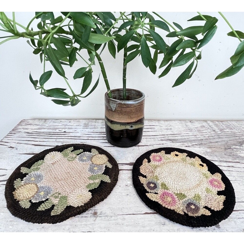 Antique Hand Hooked Rug Table Mats (Set Of 2) Crochet Wall Hanging Trivets 6” - Picture 3 of 9